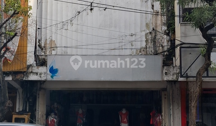 For Rent: Large 2-Story Shop House Beside Jombang Road