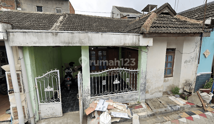 Rumah Strategis di perumahan Mojongapit - Jombang Kota 1