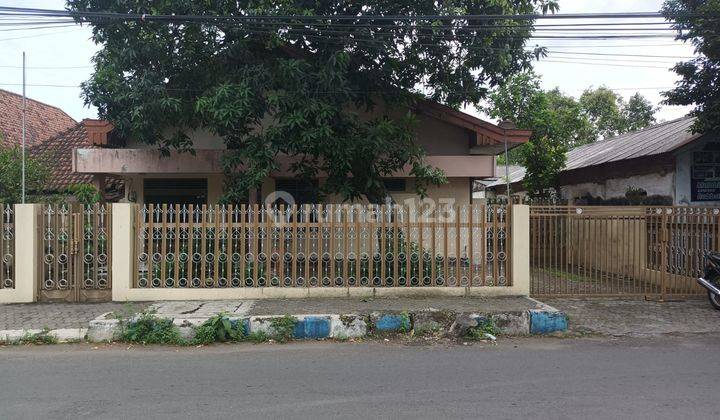 Rumah Kos Strategis, Lokasi Tengah Kota Jombang 1