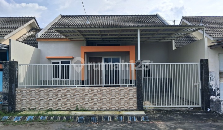 Rumah Renov Siap Huni di Metro Graha Tunggorono, Jombang