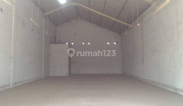 Ruko/Gudang Strategis di Pinggir Jalan Nasional Kepuhkembeng 2