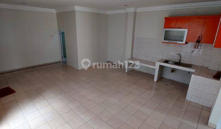 Di sewa rumah 2 lantai di legenda wisata. Rumah sudah siap huni 4