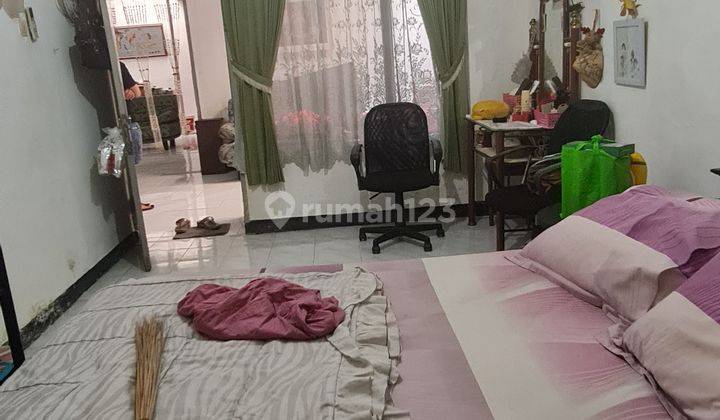 Di jual / take over usaha matrial di pinggir jalan besar, ramai 7