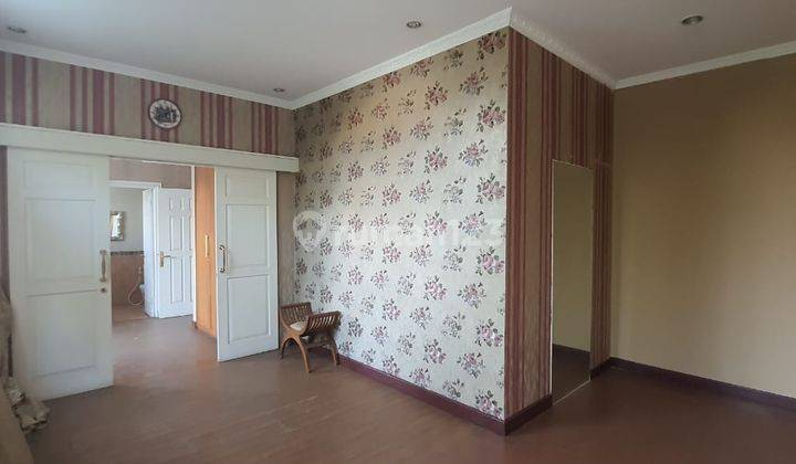 Dijual Rumah dengan Kolam Renang di Citragran Cibubur 4