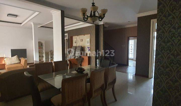 Dijual Rumah dengan Kolam Renang di Citragran Cibubur 10
