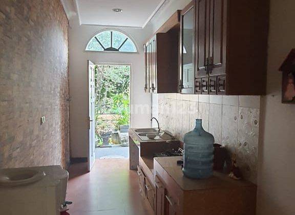 Dijual Rumah dengan Kolam Renang di Citragran Cibubur 11