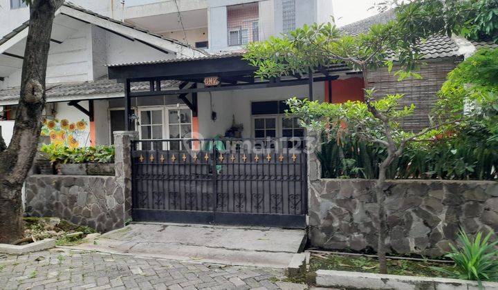 Rumah Asri dan Nyaman di Harapan Indah 1