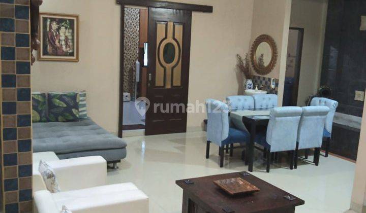 Dijual Cepat Rumah Villa 2 Lantai plus semi furnish di Cluster Harapan Indah  1