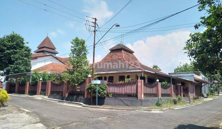 Dijual Rumah Daerah Banyumanik, Semarang, Jawa Tengah  1