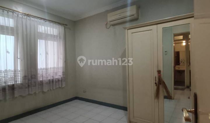 Disewakan rumah di Daan Mogot baru- Jakarta Barat
 2