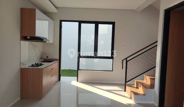 Dua Unit Rumah Cantik Modern Siap Huni Di Joglo - Jakarta Barat  1