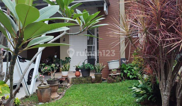 Rumah Bagus Semi Furnished SHM di Bsd Delatinos, Tangerang 1