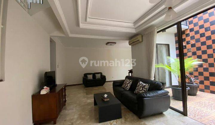 Rumah 2 Lantai Bagus Semi Furnished SHM Bintaro Sektor 7  2