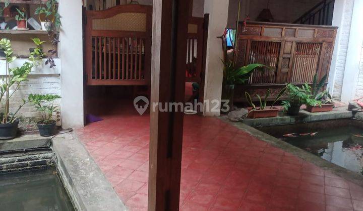 Rumah 2 Lantai Bagus Semi Furnished SHM di Rempoa  2