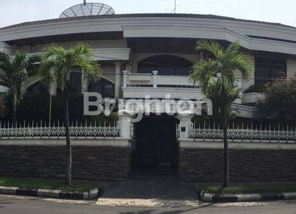 Rumah Mewah Strategis Kertajaya Indah 1