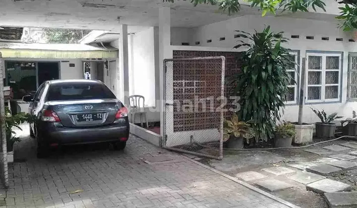 Rumah Pusat Kota Segita Emas Dekat Unair 2