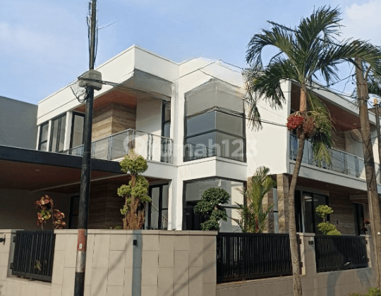 Rumah 2 Lantai Semi Furnished di Bintaro Sektor 9, Tangerang Selatan 2