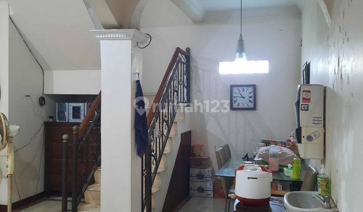 Rumah 2 Lantai Bagus Semi Furnished SHM di Sektor 9-Bintaro, Tangerang Selatan 2