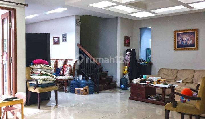 Rumah 2 Lantai Bagus SHM di Bintaro, Tangerang Selatan 2