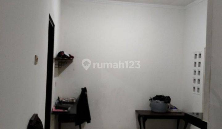 Rumah Bagus Semi Furnished di Bintaro, Tangerang Selatan 2