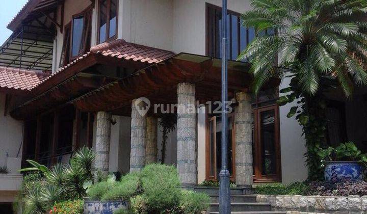 Rumah 2 Lantai Bagus SHM di Pondok Indah, Jakarta Selatan 1