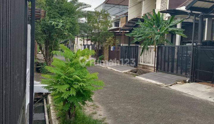 Rumah 2 Lantai Bagus Semi Furnished di Bintaro, Tangerang Selatan 2