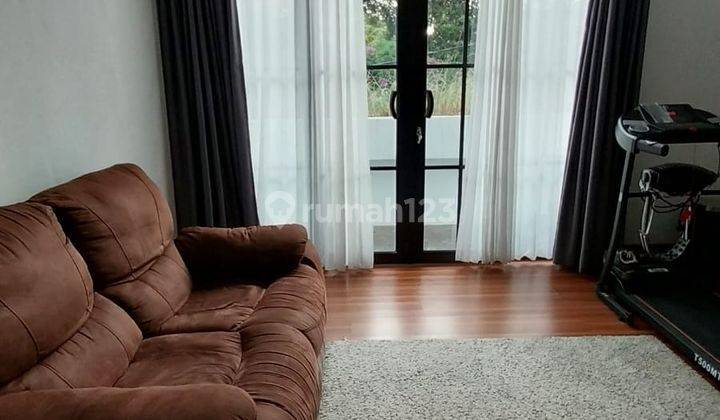 Rumah 2 Lantai Bagus Semi Furnished di Veteran, Jakarta Selatan 1