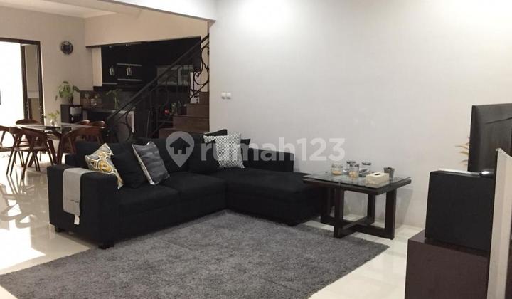 Rumah 2 Lantai Bagus SHM di Ciputat, Tangerang Selatan Rumah 2 Lantai Bagus SHM di Ciputat, Tangerang Selatan