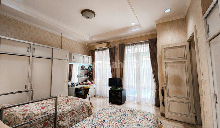 Rumah 2 Lantai Semi Furnished SHM di Cilandak, Jakarta Selatan 2