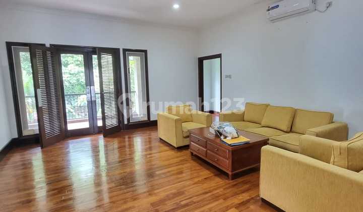 Rumah 2 Lantai Bagus SHM di Kebayoran Baru, Jakarta Selatan 2