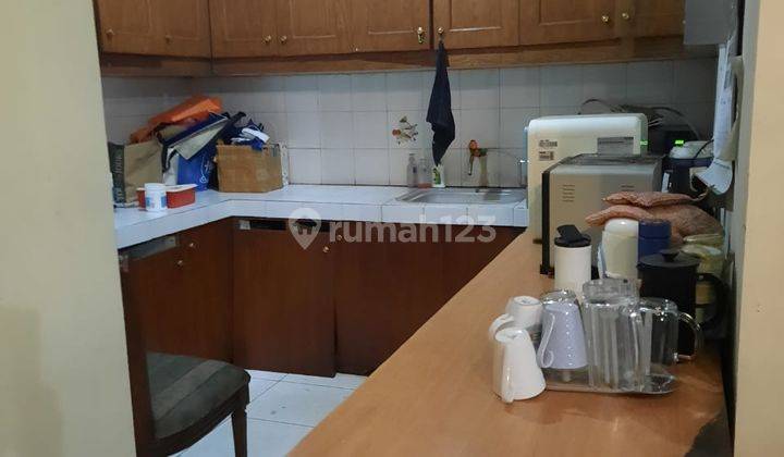 Rumah Butuh Renovasi Semi Furnished di Bintaro
, Jakarta Selatan 2