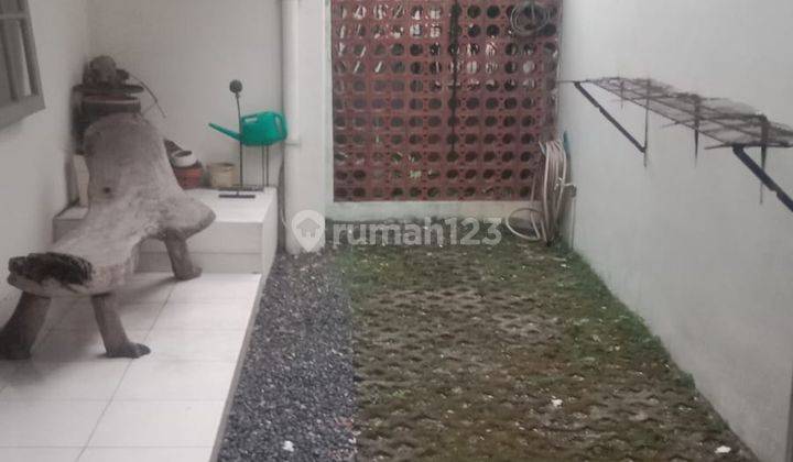 Rumah Bagus Semi Furnished di Bintaro , Tangerang Selatan 2