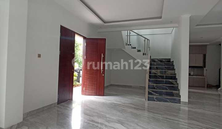 Rumah Bagus Semi Furnished SHM Bintaro, Tangerang Selatan Rumah Bagus Semi Furnished SHM Bintaro, Tangerang Selatan
