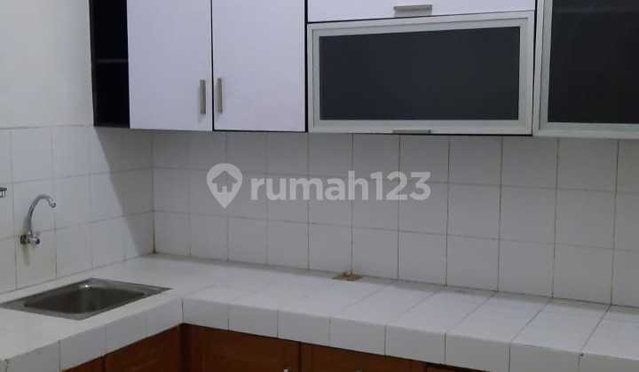 Nice House Semi Furnished SHM BSD, Tangerang 1