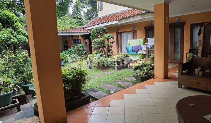 Rumah Butuh Minim Renovasi Semi Furnished SHM Bintaro, Tangerang Selatan 2