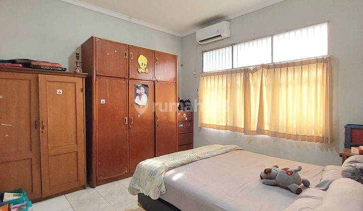 Rumah Bagus Unfurnished SHM Bintaro, Tangerang Selatan 2