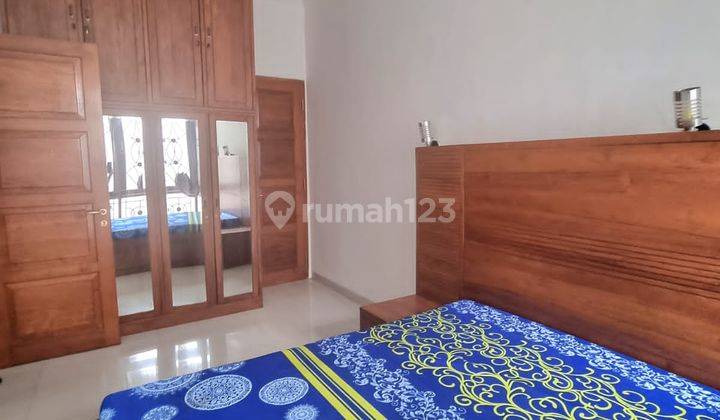 Rumah 2 Lantai Semi Furnished SHM di Bintaro, Tangerang Selatan 2