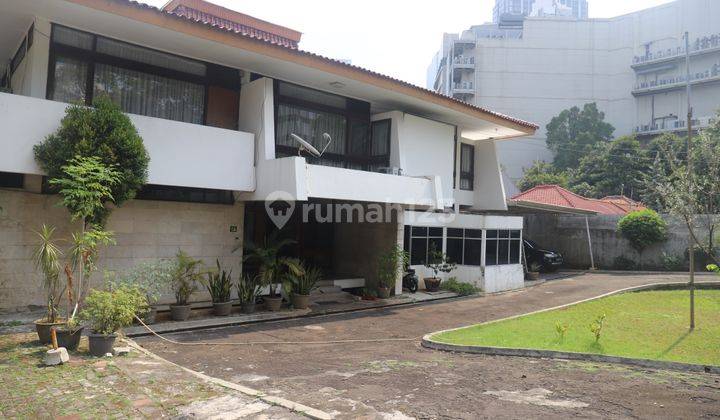 Rumah 2 Lantai SHM di Widya Chandra, Jakarta Selatan 1