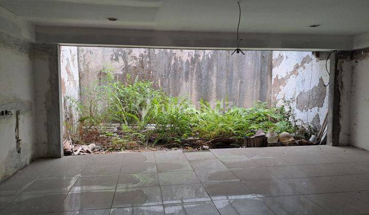 Dijual Rumah di Green Garden 2