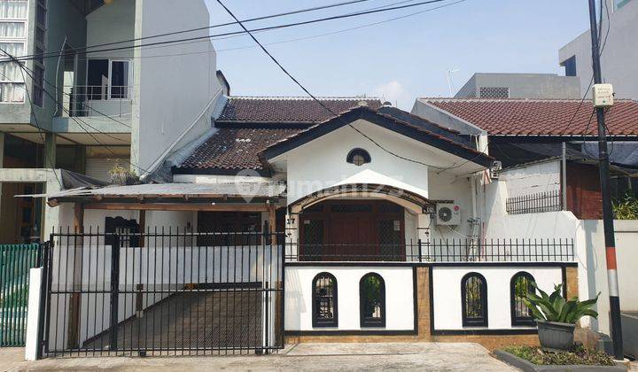 Dijual rumah nyaman di Kelapa Gading 1