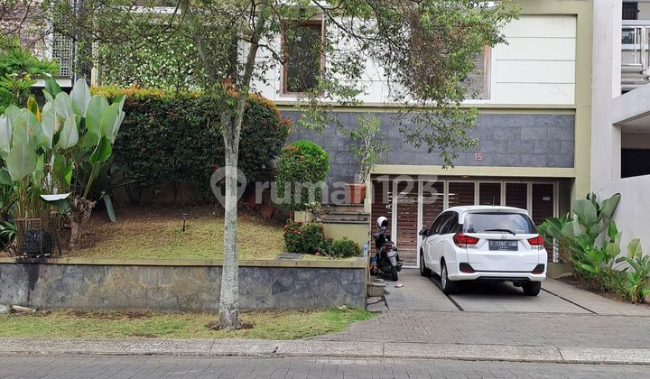 Dijual rumah di Kota Baru Parahiyangan dgn view gunung dan sungai