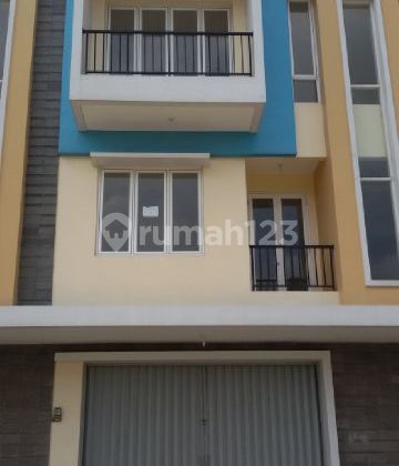 Quick Sale Shop House In Harapan Indah