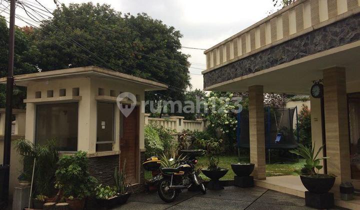 Rumah Mewah Dgn Kolam Renang Di Ampera - Cilandak - Jaksel 2