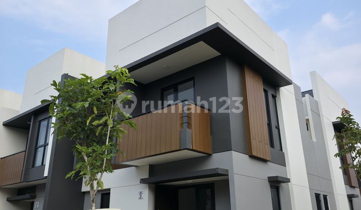 Rumah Regia Summarecon Crown Gading Murah Bagus 2