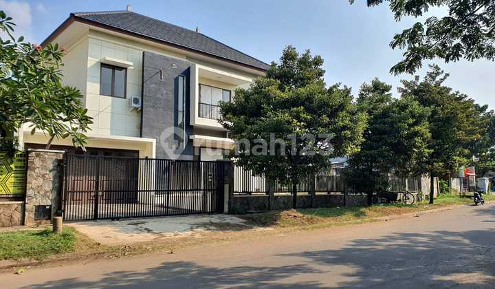 Rumah Hoek Harapan Indah Bekasi Murah Bagus