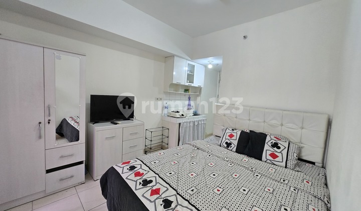 Apartemen The Springlake Summarecon Bekasi Murah Bagus View Pool