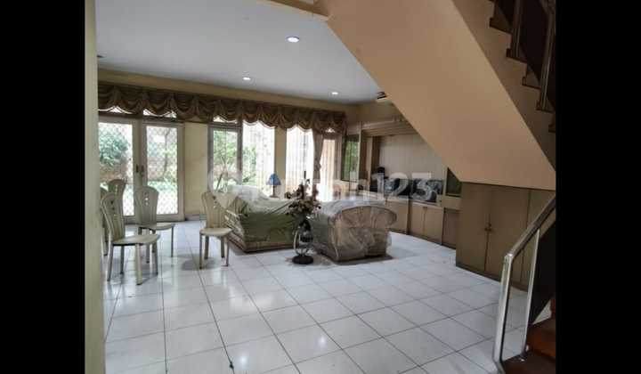 Rumah 2 Lantai di Taman Modern Cakung, Jakarta Timur Rumah 2 Lantai di Taman Modern Cakung, Jakarta Timur