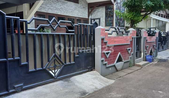 Rumah Luas 450 M2, Strategis di Bintara, Kota Bekasi. 2