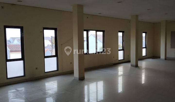 Dijual Cepat Ruko 3 Gandeng 3 Lantai di Buaran, Jakarta Timur 6