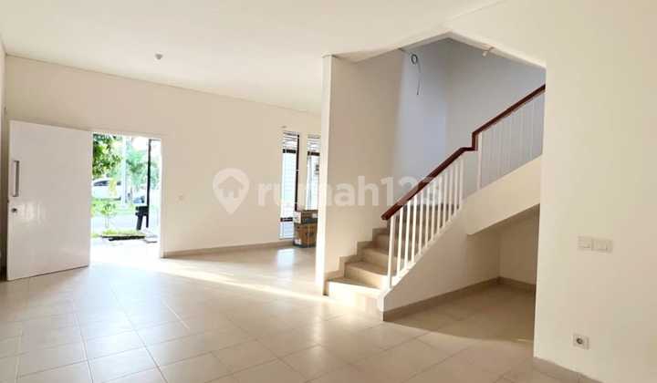 2-Story House in Front of JGC Cakung Cluster, East Jakarta. 2-Story House in Front of JGC Cakung Cluster, East Jakarta.